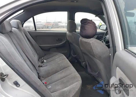 2005 Hyundai Elantra Gls/Gt from USA, damaged, VIN KMHDN46D05U145779